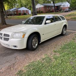 Runs And Drive  Dodge Magnum 