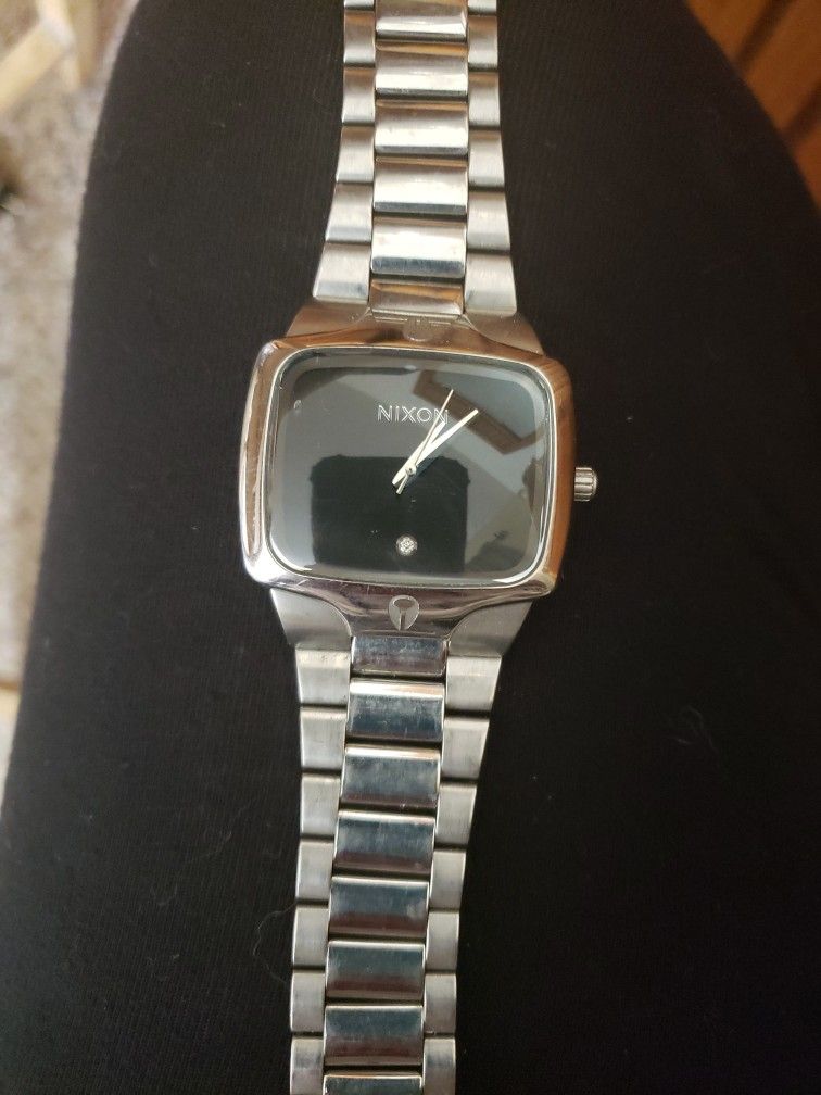 Nixon yes it's outlet real the player watch