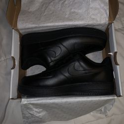 black Air Forces size 13