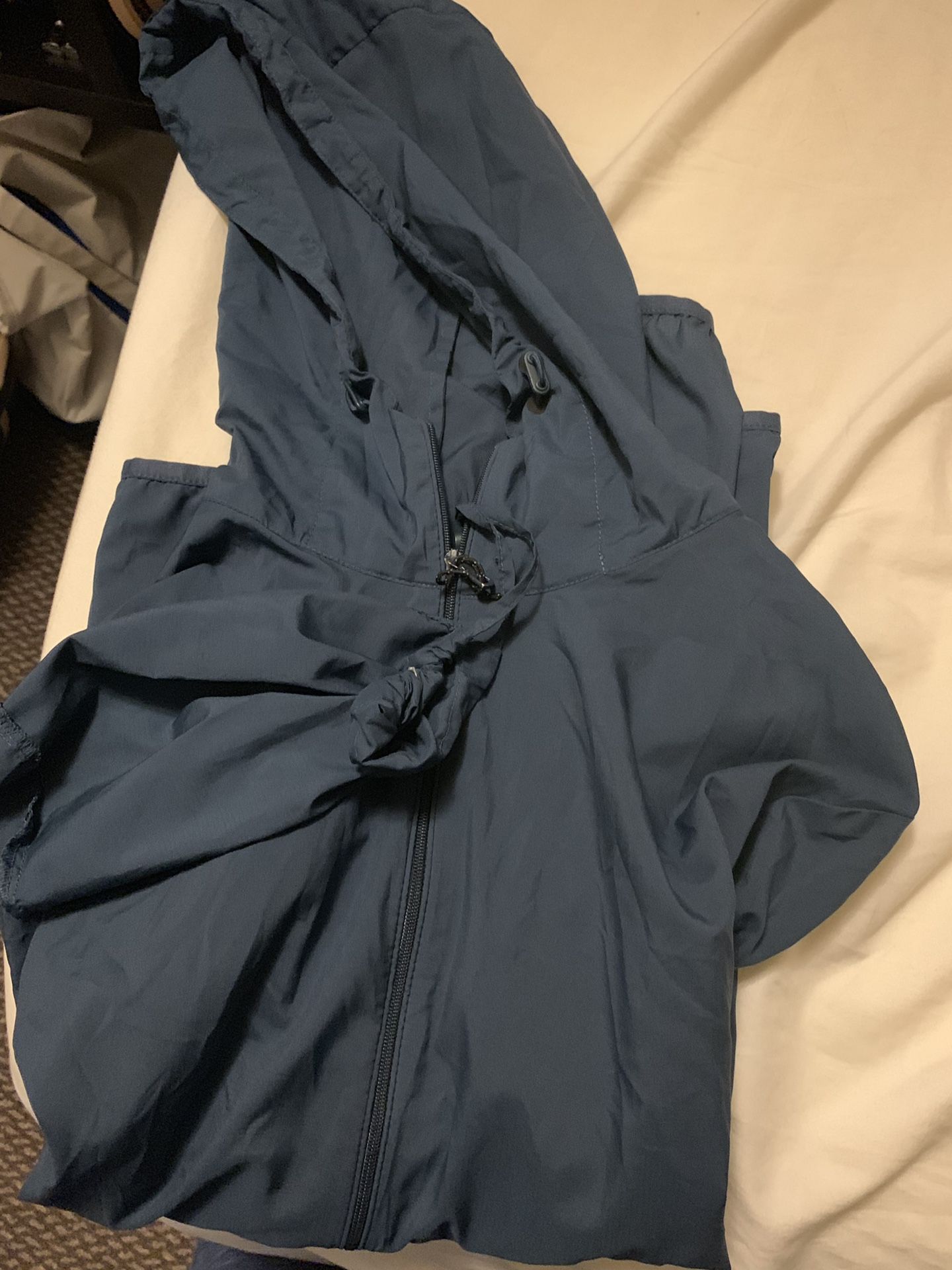 Uniqlo women’s lightweight parka