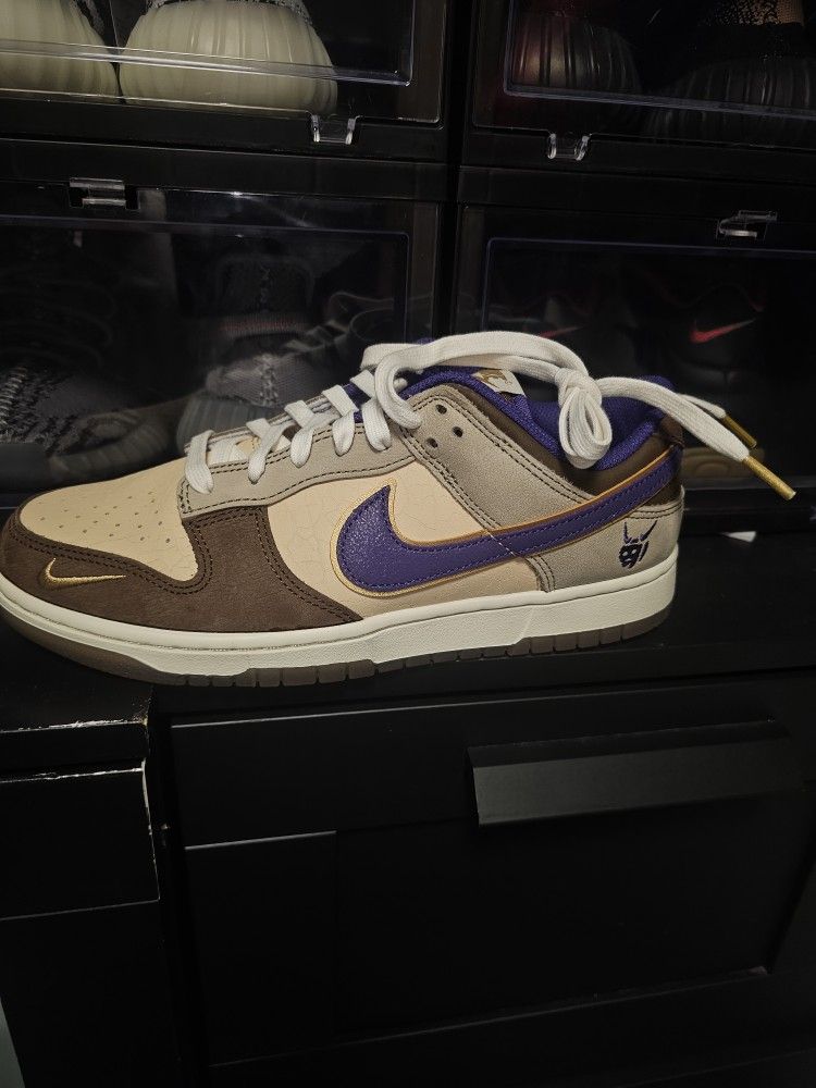NIKE DUNKS