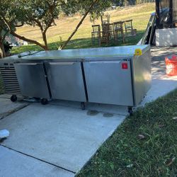 Comercial Refrigerator 