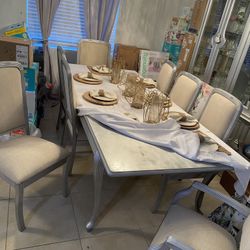 Dinning Table/Seats Set 
