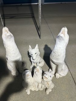 Coyote, porcelain statues, full family