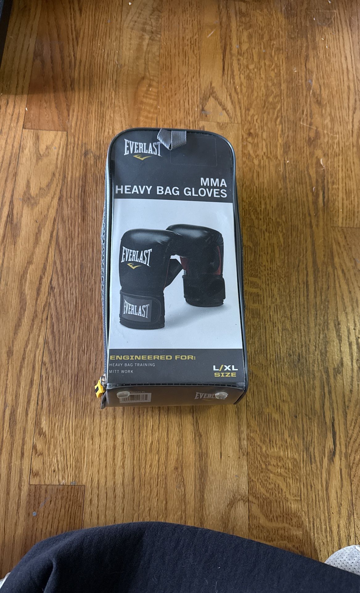Everlast MMA Gloves
