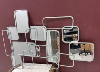 Mirrors wall decor