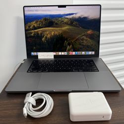 16” M1 Max MacBook Pro 32gb 512gb #838