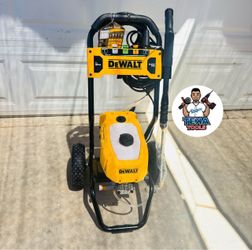 DEWALT 2400 PSI 1.1 GPM Cold Water Electric Pressure Washer