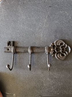 Metal Wall Mounted Key Holder