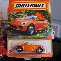 Matchbox 2019 Volkswagen Beetle Convertible 