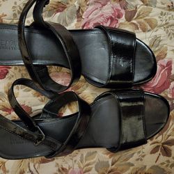 Reaction Kenneth Cole Womens 9.5