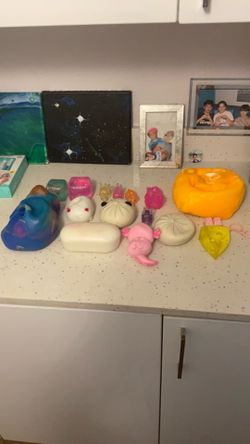 trading / selling squishes