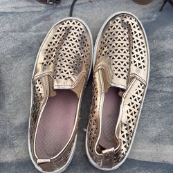 Rose gold colored slide in shoes