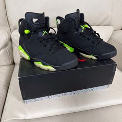 Nike Air Jordan 6 Black/Electric Green CT8529-003 Size 8.5 Preowned