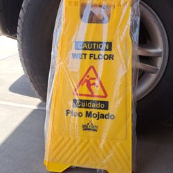 $10.99 ⚠️ NEW Nine Forty Commercial Wet Floor Sign – No-Pinch Handle, Pro-Grade! 🧼
