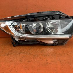 2019 2020 2021 2022 Honda HR-V Right Passenger Halogen Headlight OEM 