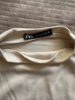Zara sleeveless top / Large