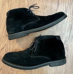 Men’s Boots Size 9
