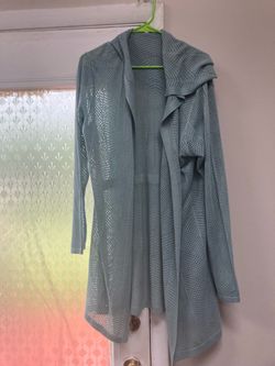 Women northstyle sweater size L
