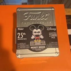 Funko Pop! Classics: Mickey Mouse