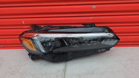 Honda Civic  Right Side Headlight 2022-2024