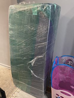Queen Memory Foam Bed