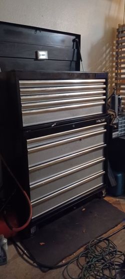Husky, black tool box