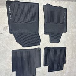 2017 Nissan Maxima All Weather Mats