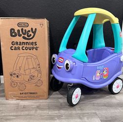 Bluey Grannies Car Coupe