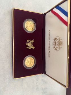 Commemorative proof and uncirculated George Washington gold $5 dollar set with COA