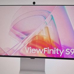 Samsung LS27C900PANXZA ViewFinity S9 Series 5K Computer Monitor