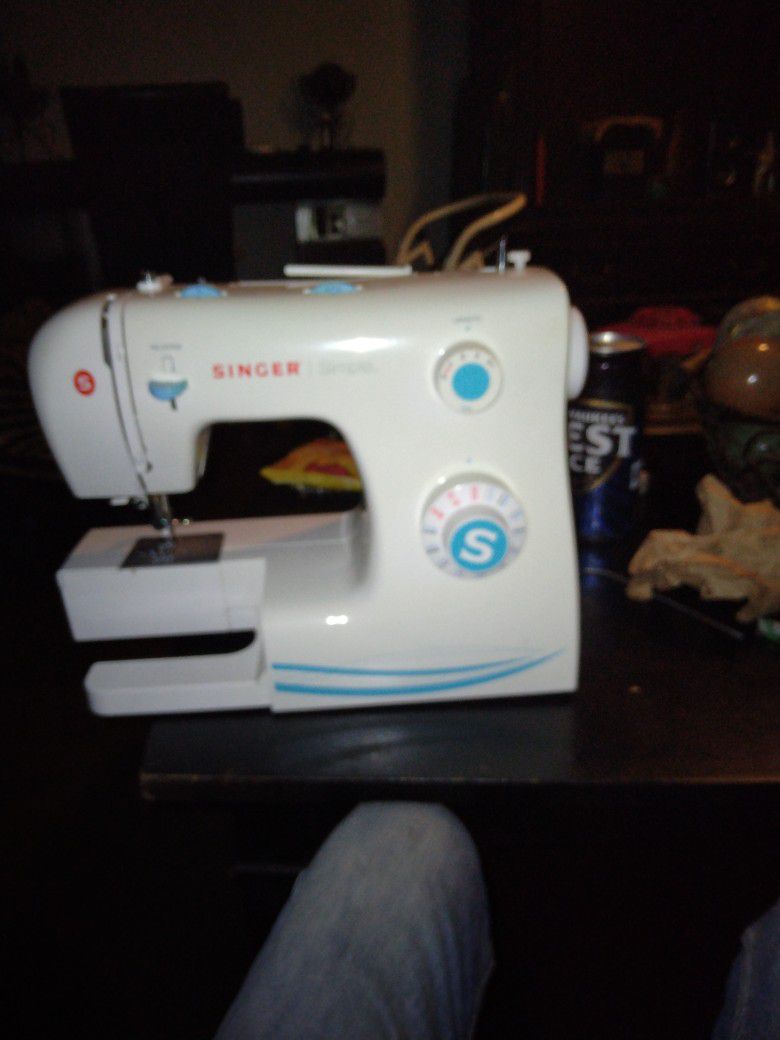 Single Sewing Machine 