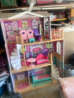 Big Barbie doll house