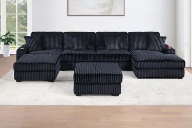 New Modular Sectional Couch with Cup Holders, USB and Ottoman! Free Delivery 🚚!