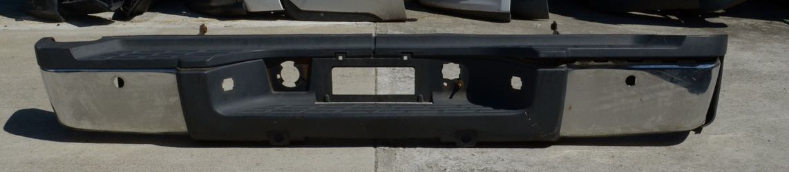 USED REF#M076 || 2015-2018 NISSAN FRONTIER || REAR METAL BUMPER