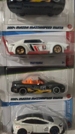 Hot Wheels 2004 Mazda Mazdaspeed Miata Die-Cast Cars