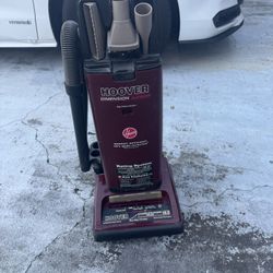 Hoover carpet cleaner w/ Attachments NEEDs Vacuum Bag