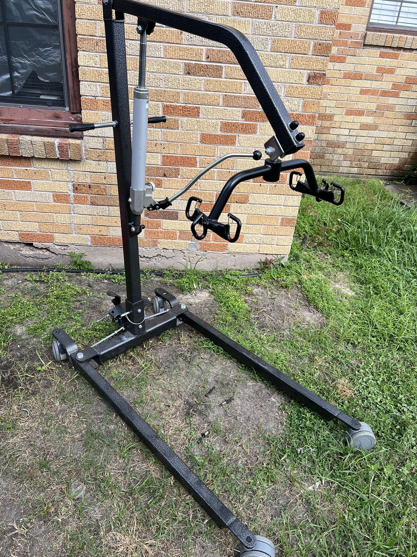 Lumex hydraulic patient lift