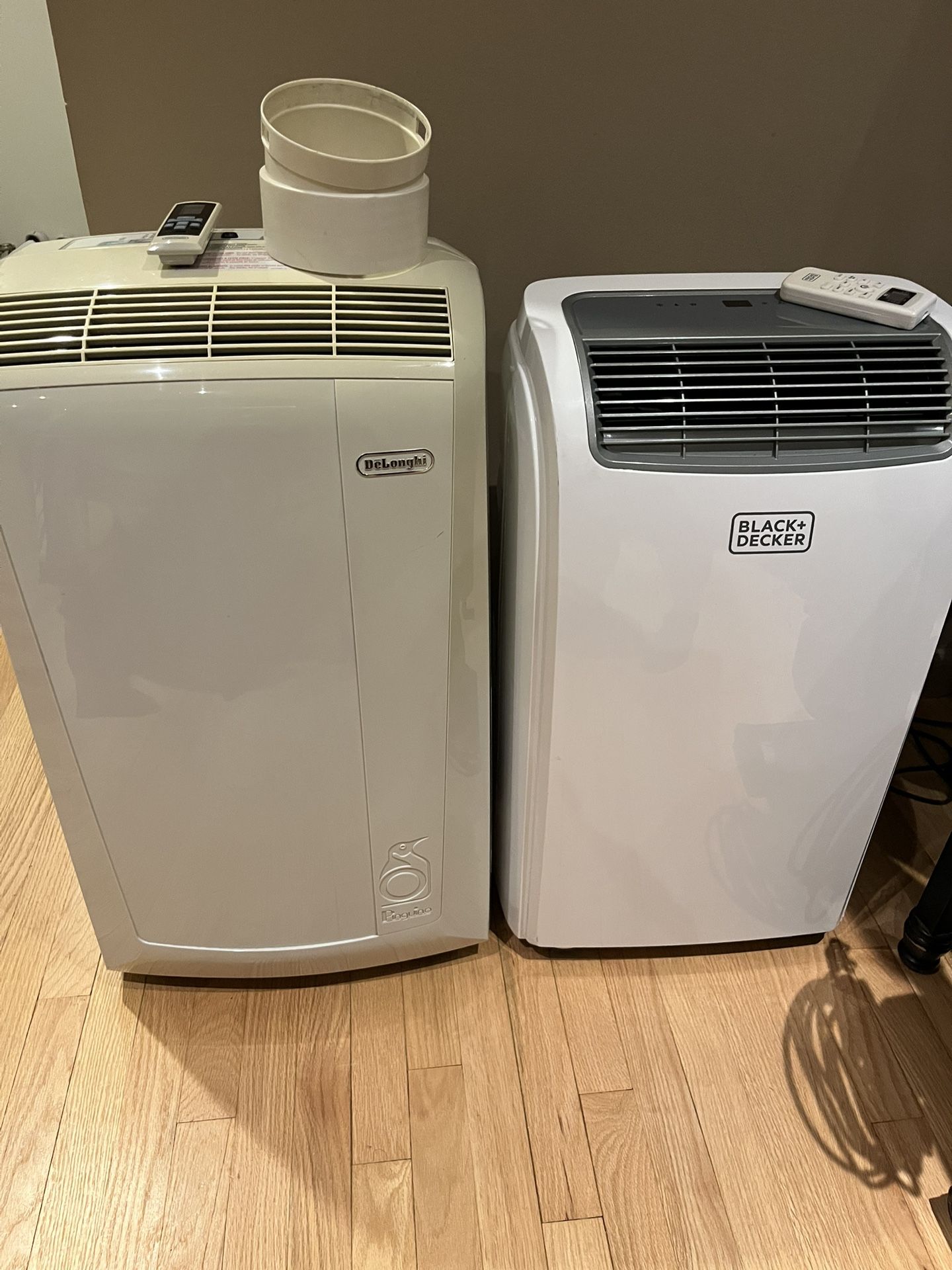 PICK UP ASAP…..2 Portable AC’s (air Conditioners) Delonghi And Black And Decker One Remote Is Missing Back Price Is For Both But Negotiable