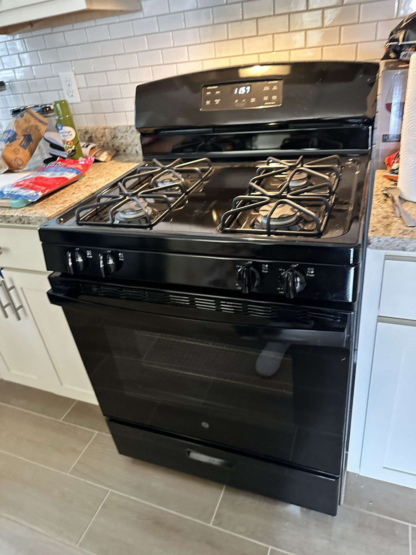 GE stove new