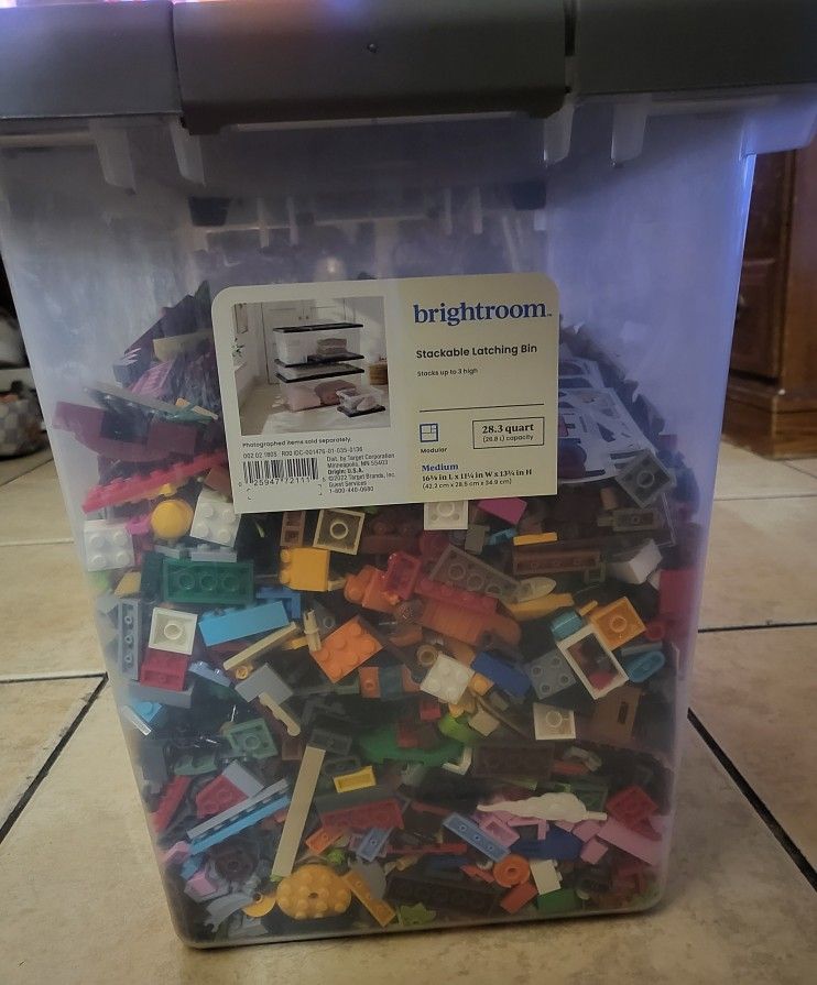 Bunches Of LEGO bricks (Read Description)