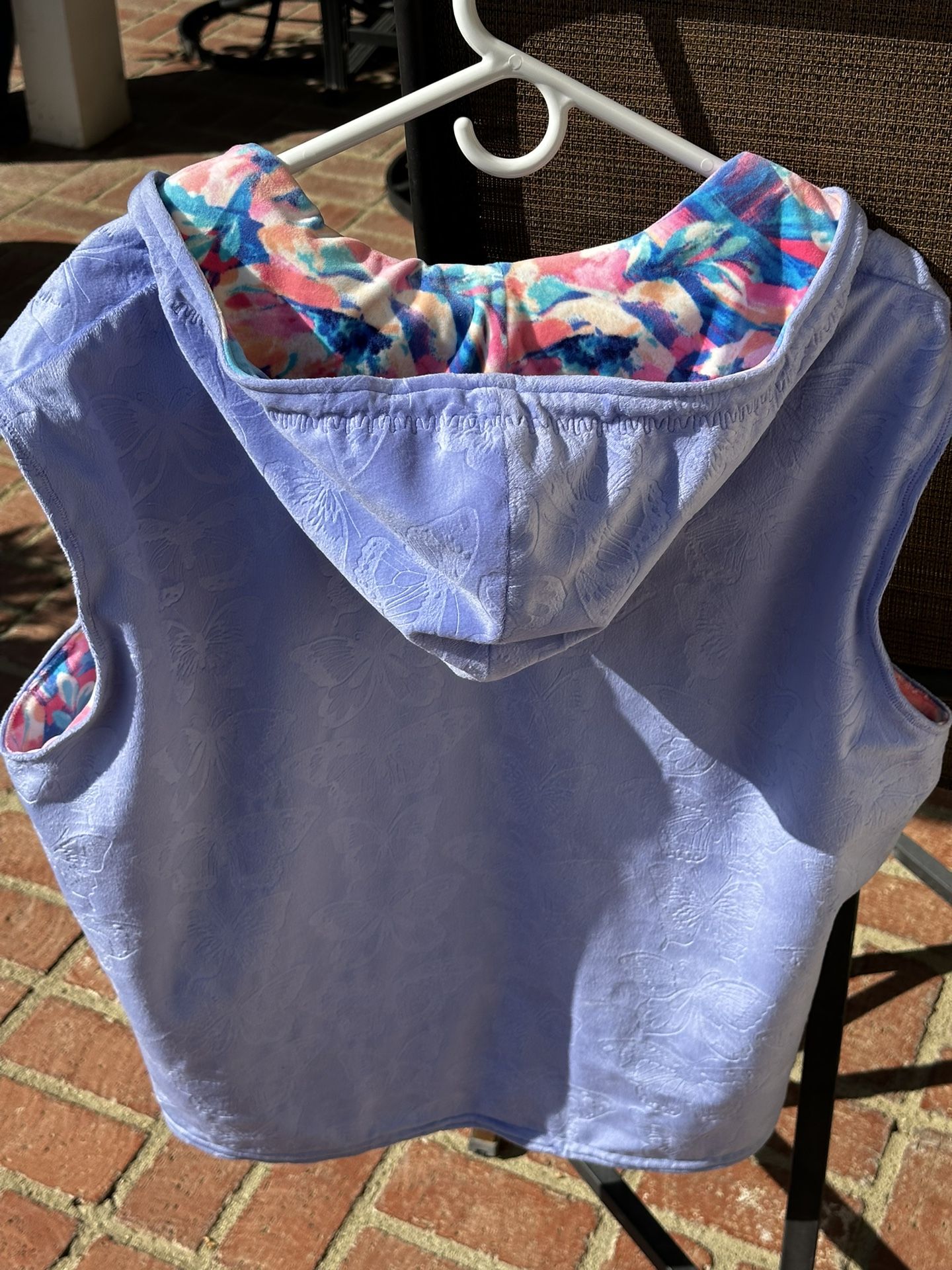Butterfly Women’s Handmade Softly Lined Vest Large New