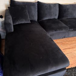 Modern Black Sectional Sofa – Gently Used