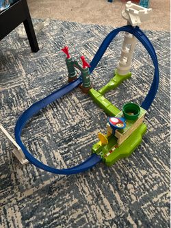 Mario Kart HotWheels Slam Circuit Track