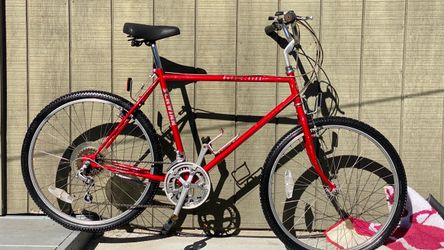 Schwinn,  Mesarunner,  Size Frame 21” Tires 26” Ready To Ride new seat and tubes