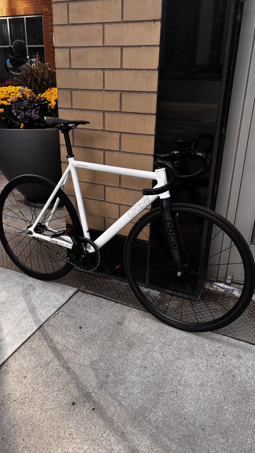 Crew District Fixie Complete 
