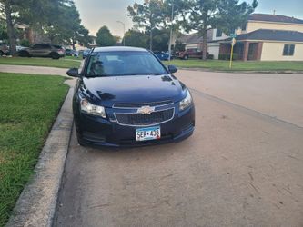 2011 Chevy Cruz.