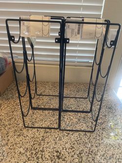 Countertop black metal wine rack