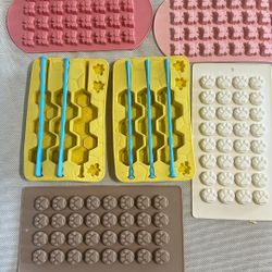 Baking Moldings