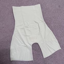 New medium spandex body shaper shape wear shorts lingerie